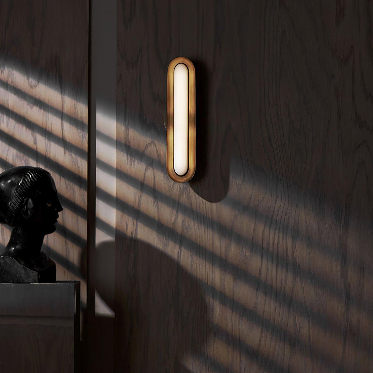 Frosted Capsule Integrated LED Wall Light / ∅ 5.1″ x H 18.1″ / Dia 13cm x H 46cm / Gold & Frosted white / Cool White