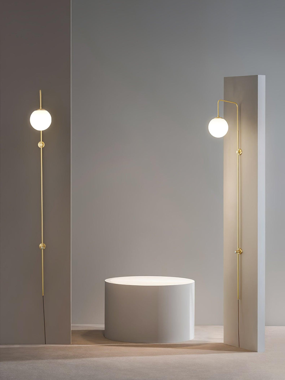 Long Brass Globe Plug-In Wall Light / ∅ 5.9″ x H 63.9″ / Dia 15cm x H 160cm / Gold & White / US Plug