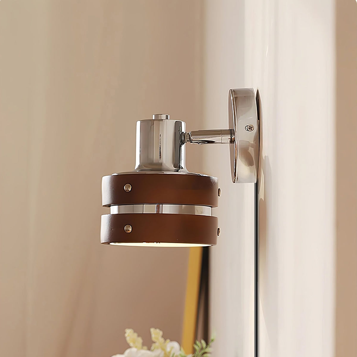 Tiltable Walnut Chrome Plug-In Wall Light / Walnut color & Chrome / 1 piece / EU Plug